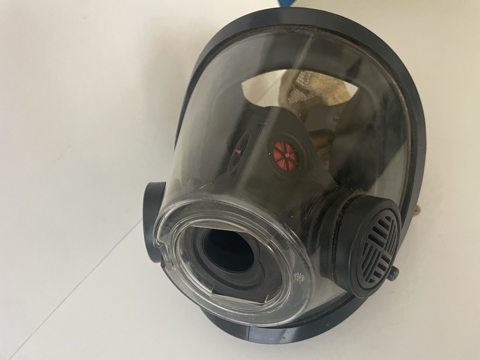 Scott AV-3000 MEDIUM Firefighter Mask w/KEVLAR 5 Point Headnet USED