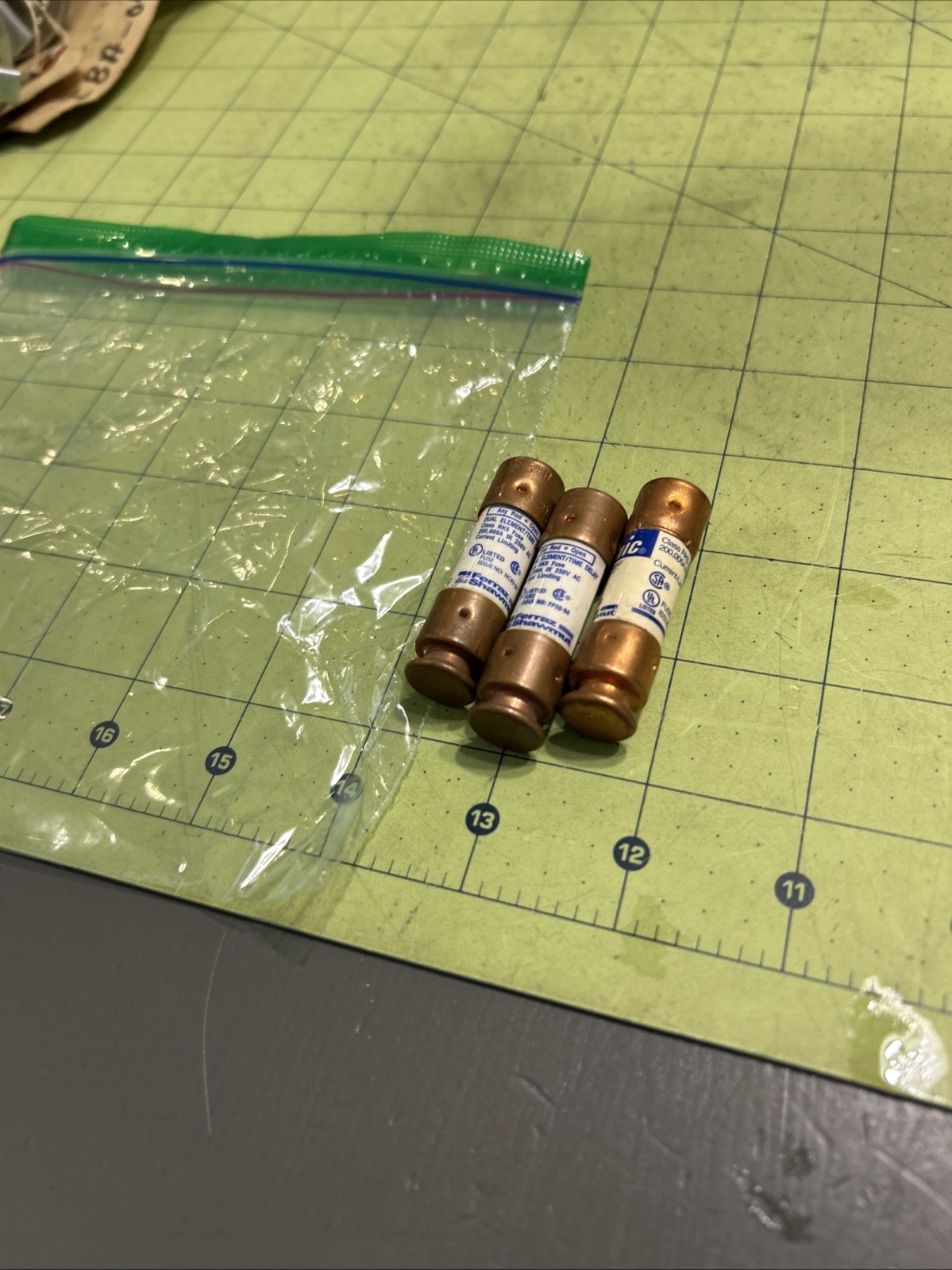 Qty (3) Ferraz/Shawmut TR25R 25 Amp 250V Tri-Onic Smart Spot Free Shipping #3644