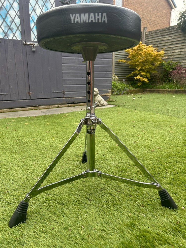 YAMAHA Drum Stool Throne / Height Adjustable / Padded Seat
