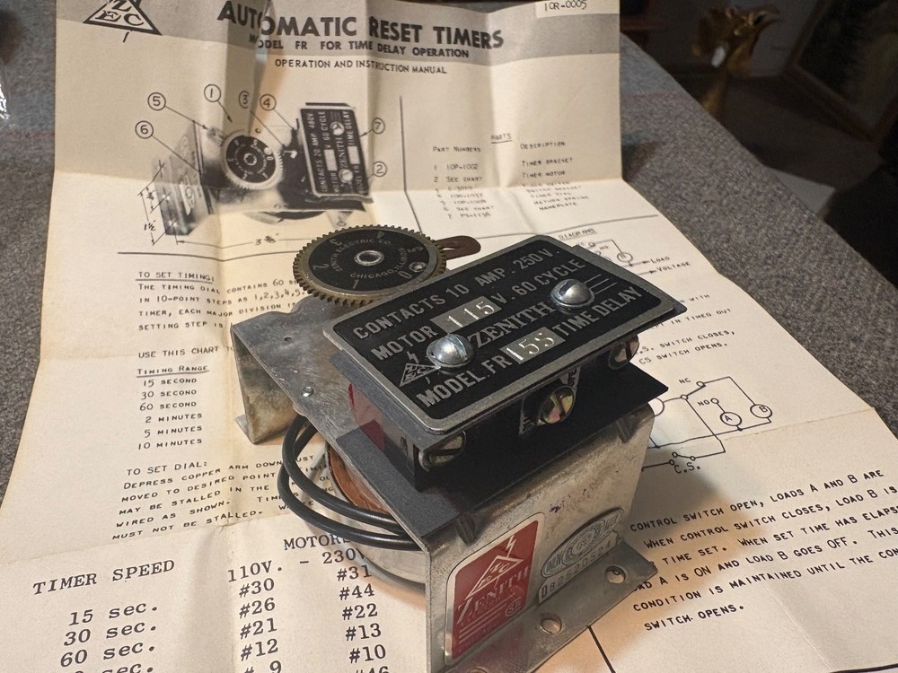 Zenith automatic Reset Timer Model FR 15S Time Delay Motor 115V 60 Cycle 10A250V