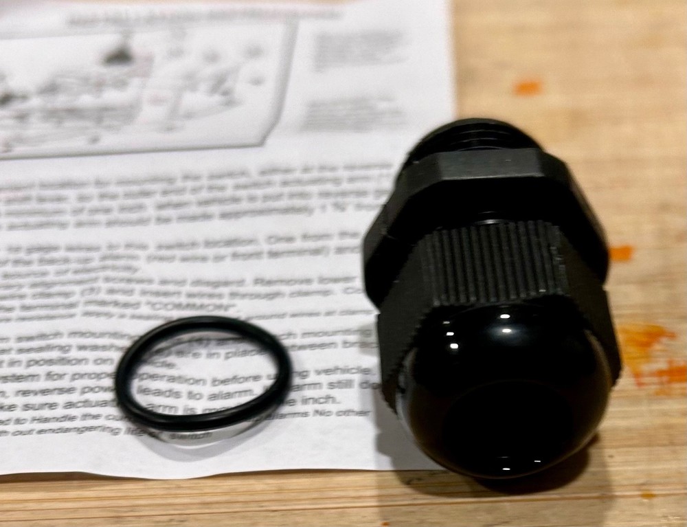 ECCO SW15 12V Backup Alarm Reverse Switch Kit w/ Mounting Bracket