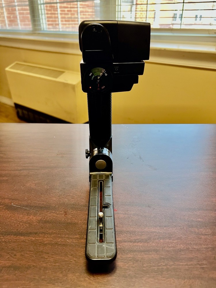 Sunpak Auto 522 Thyristor Flash w/ Bracket Handle Vintage Camera Flash Unit