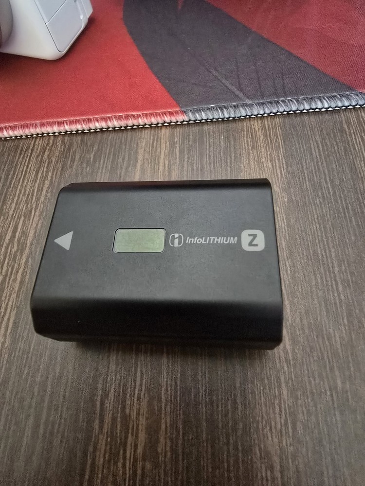 Sony ZV-1 II 21MP Vlogging Camera - White/Bundle