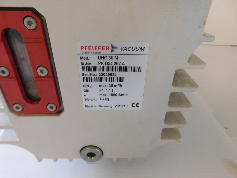 PFEIFFER TYPE UNO 30M VACUUM PUMP (SCW29)