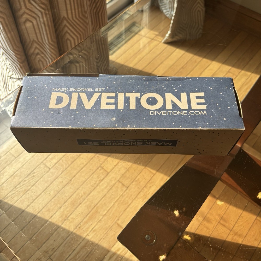 Divitone Mask Snorkel Set NEW Unused