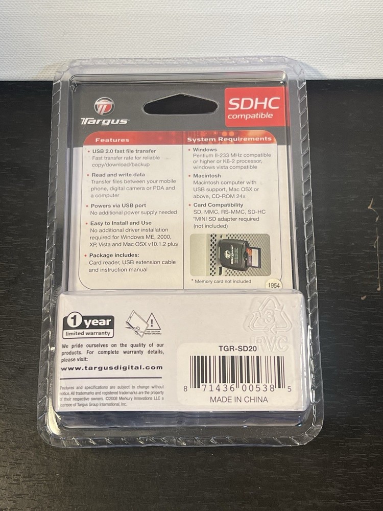 Targus Secure Digital Card Reader/Writer SDHC SD, model TGR-SD20 w/USB Cable
