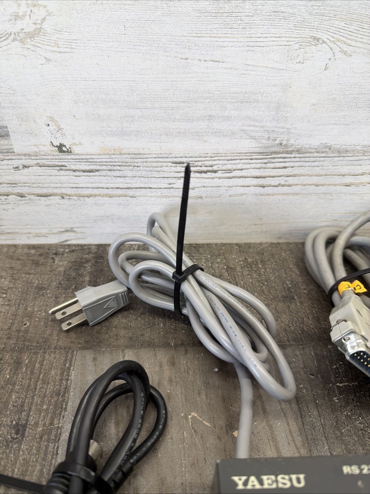 Yaesu FIF-232C CAT System Interface for Computer Control - w/Cables