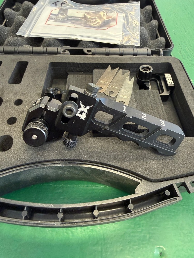 CBE X4 Target Arrow Blade Rest, RH