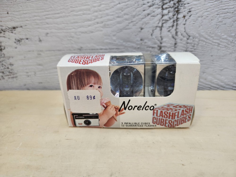 Vintage Norelco Flash Cubes (3)