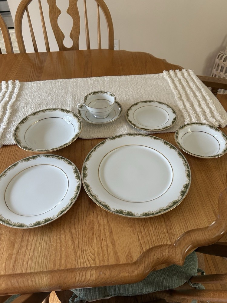 Noritake China/Warrington pattern