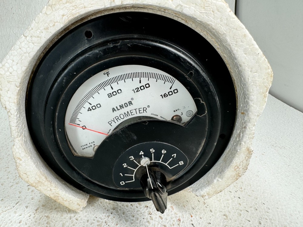 ALNOR Type FAX Series 2 Pyrometer 0-1600F