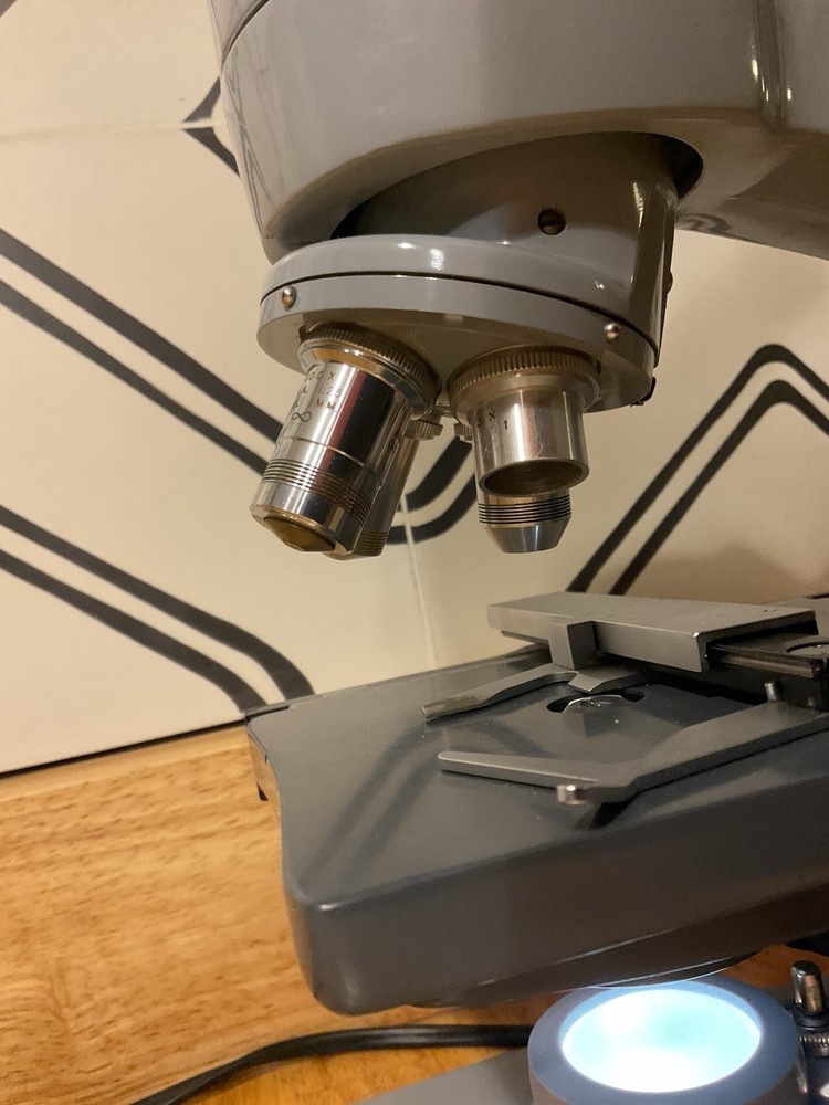 American Optical Educational Microscope Series Sixty (60) With 4 Objectives