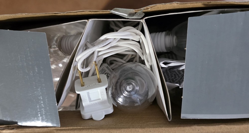 40 Edison Style String Lights Bulbs Indoor/Outdoor (UL Certified)