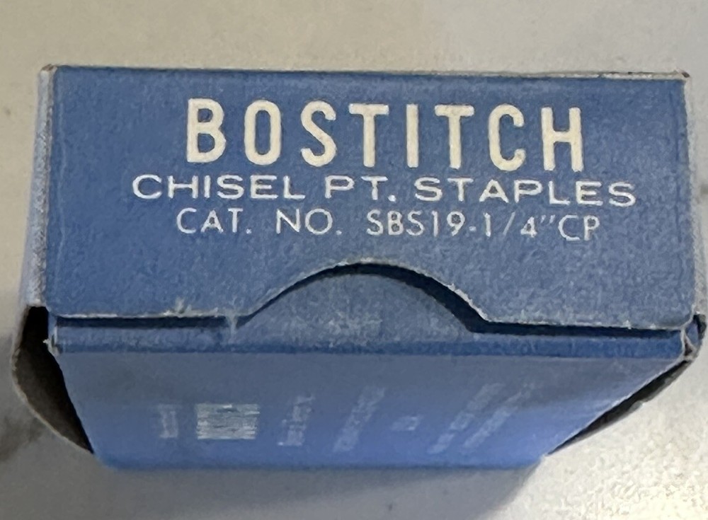 Vintage Antique BOSTITCH Chisel Point 5000 Standard Staples Open Box Mostly Full