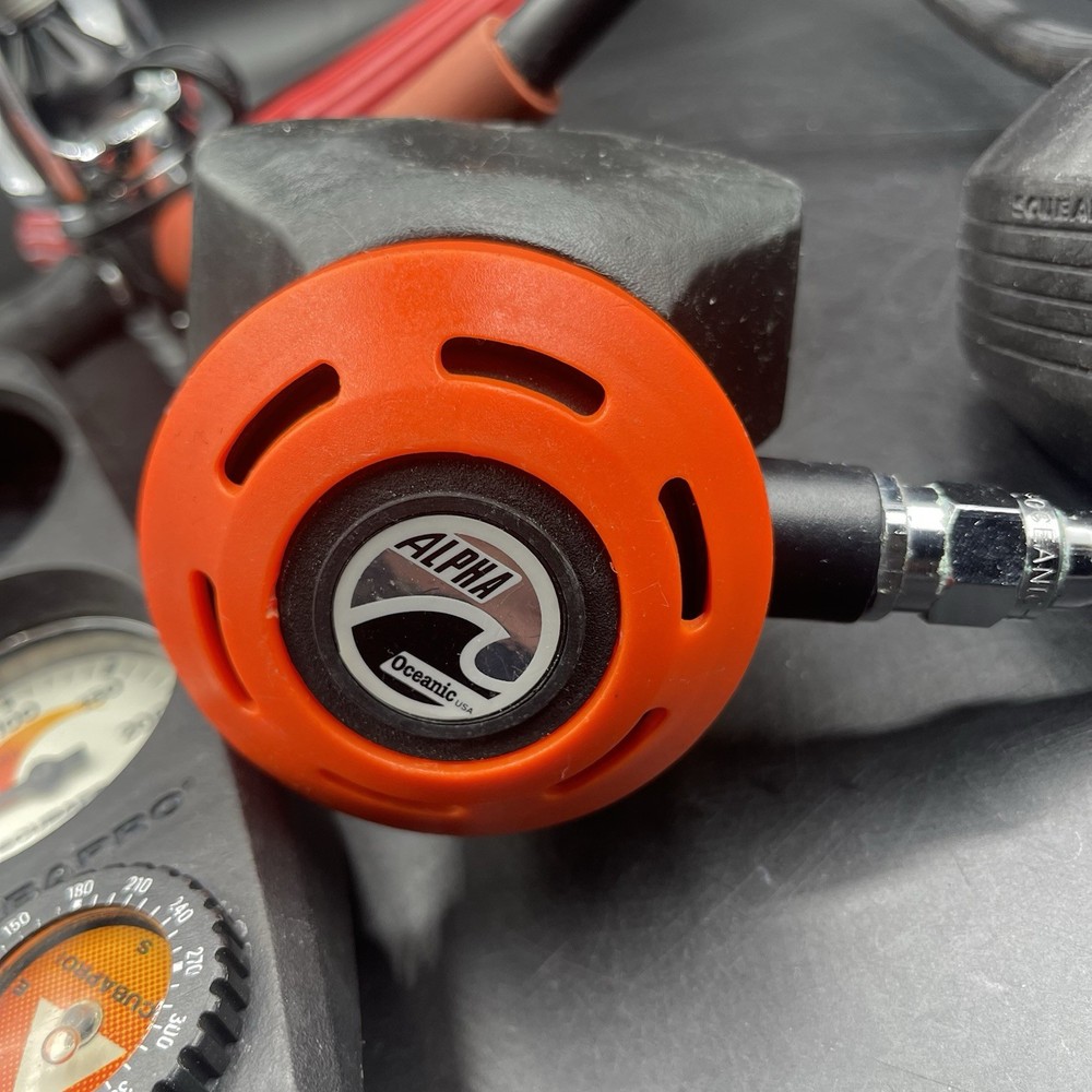 Scubapro Regulator And Gauge Console With Extra Oceanic Aploha Reg Untested