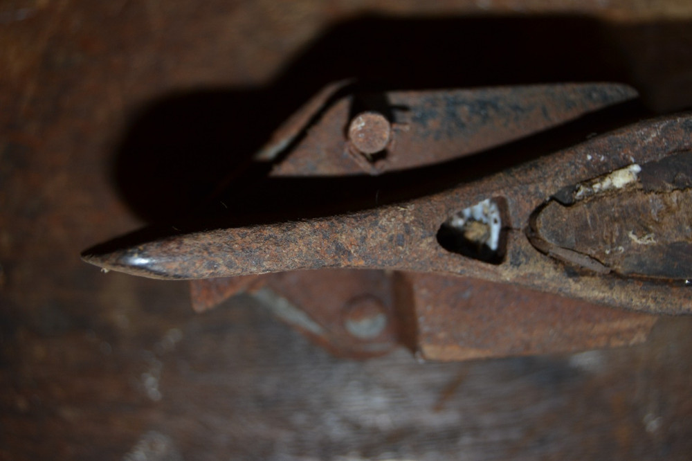 Antique/Vintage Chopper 1 Spring Loaded Splitting Axe Head ONLY