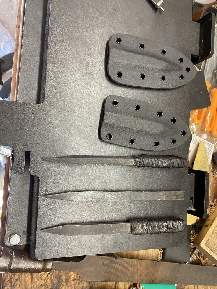 rectangular Japanese tbrowing knife (1) 1x