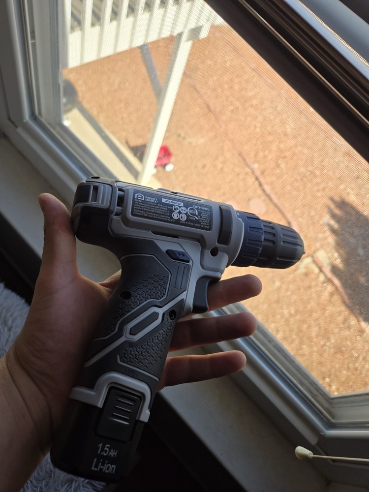 Project Source 12V Cordless Drill with 1.5Ah Lithium-Ion Battery