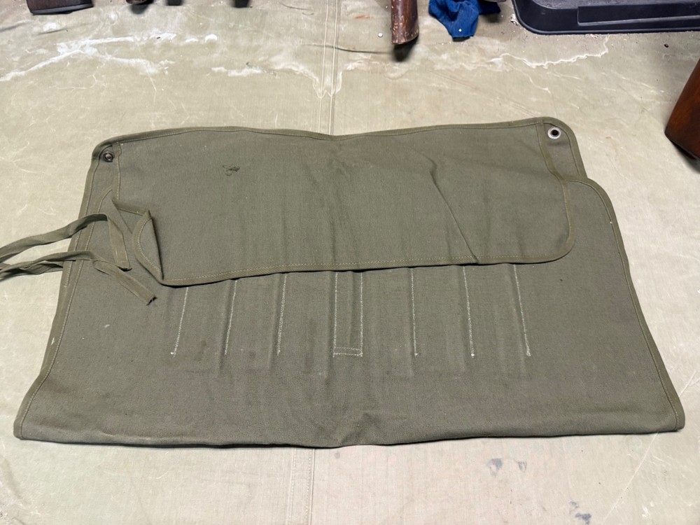 ORIGINAL WWII US ARMY BUTCHERS OUTFIT TOOL STEAK KNIFE UTENSILS ROLL & INSERTS