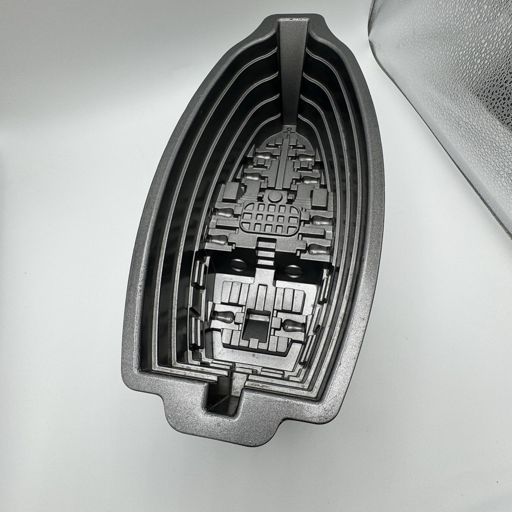 Nordic Ware Pirate Ship Cake Pan RARE HTF