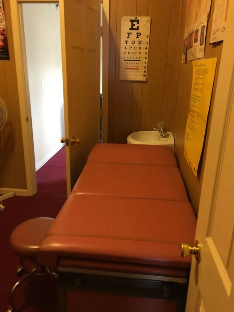 OB/Gyn Examination Table in Excellent Condition