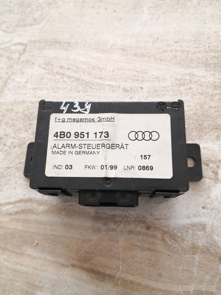 Audi A6 2000/Alarm Sensor Control Module/4B0951173/748.01.01-01