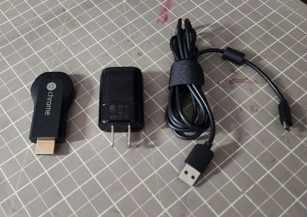 🔥Amazon CHROMECAST Stick⚡Model # H2G2-42⭐Used & Complete