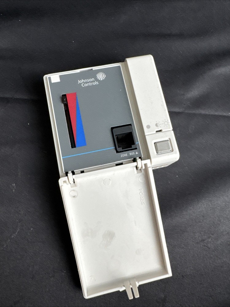 Johnson Controls Rev-D Wall-Mount Temperature Sensor ​Controller TE-67NP-1N00