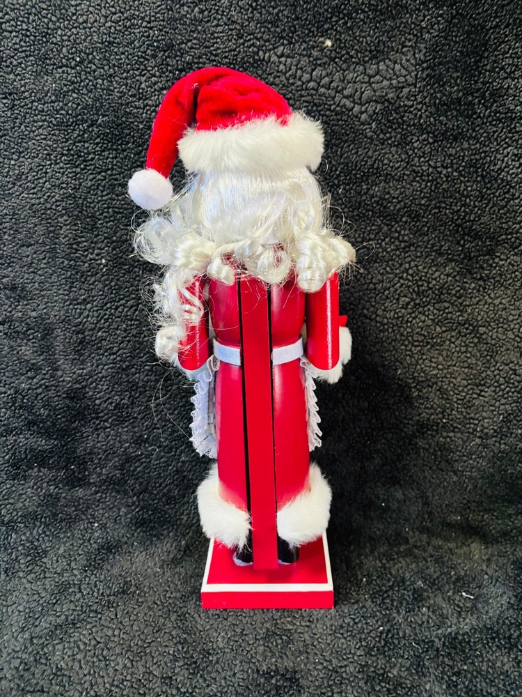 Mrs. Claus Cookie Nutcracker — Serving “Fresh Baked Chaos” Since Forever 🍪🎅