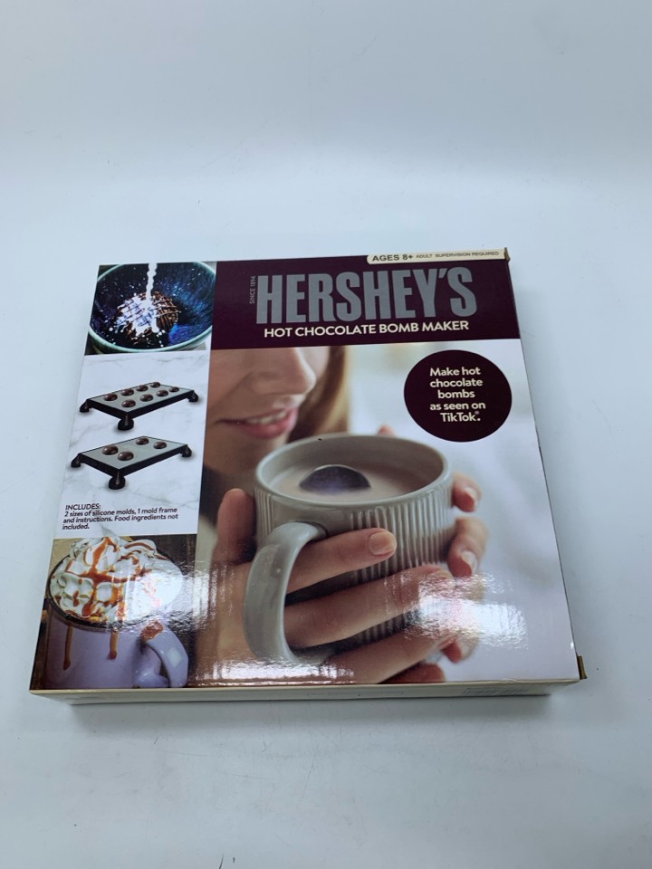 NIB HOT CHOCOLATE BOMBS MAKER.