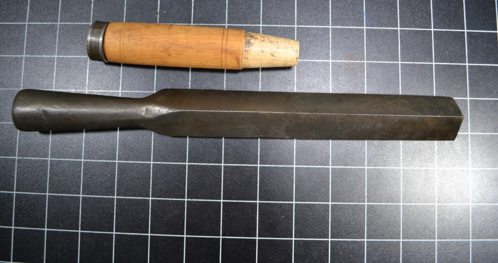 I. N. MILLER - 1" - CORNER SOCKET CHISEL