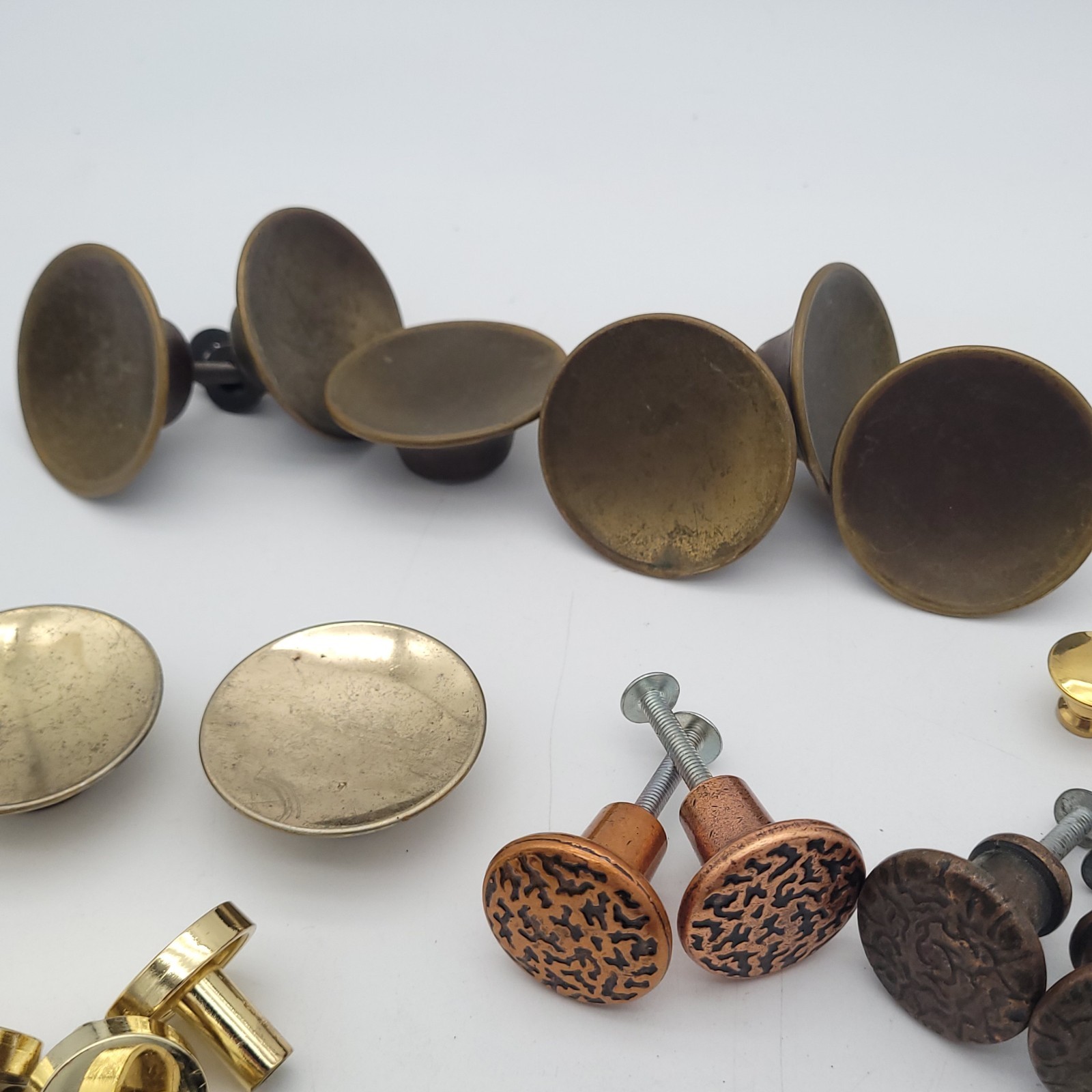 40 Pc Knobs Drawer Pulls Mix Lot Vtg Salvage Bronze & Brass, Many Match Sets