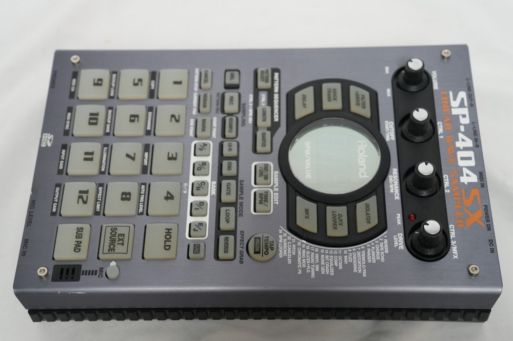 Roland SP-404SX Compact Sampler Compact Linear Wave Sampler