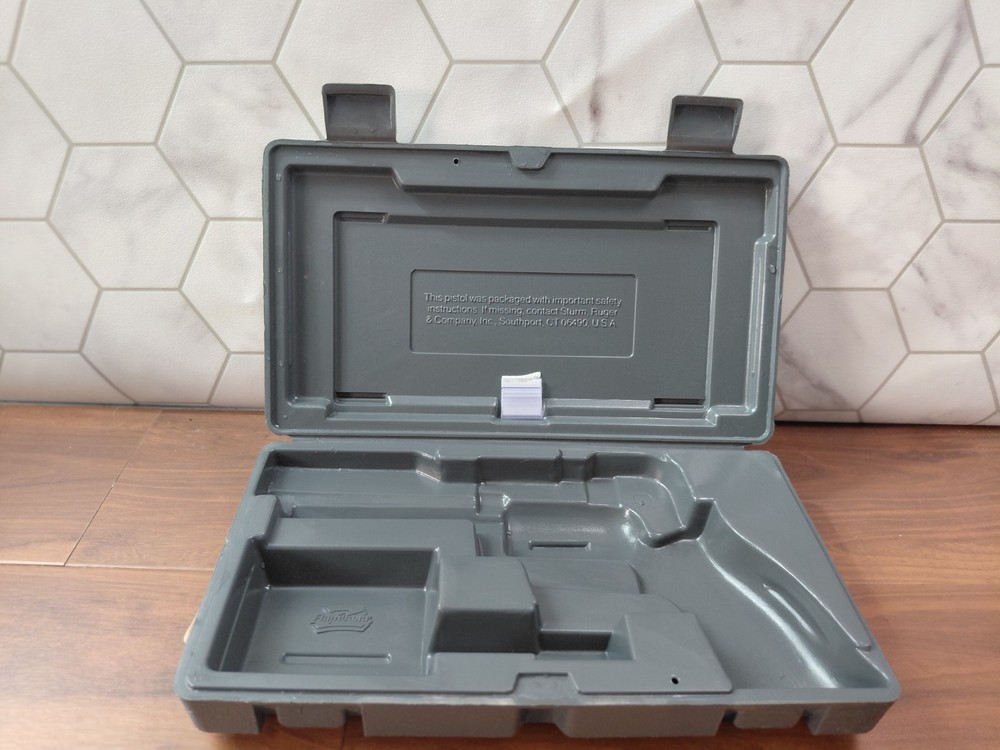 Ruger Plastic Hard Carry Case Gray Model 08100 Caliber 22LR Mag Non Locking⭐️