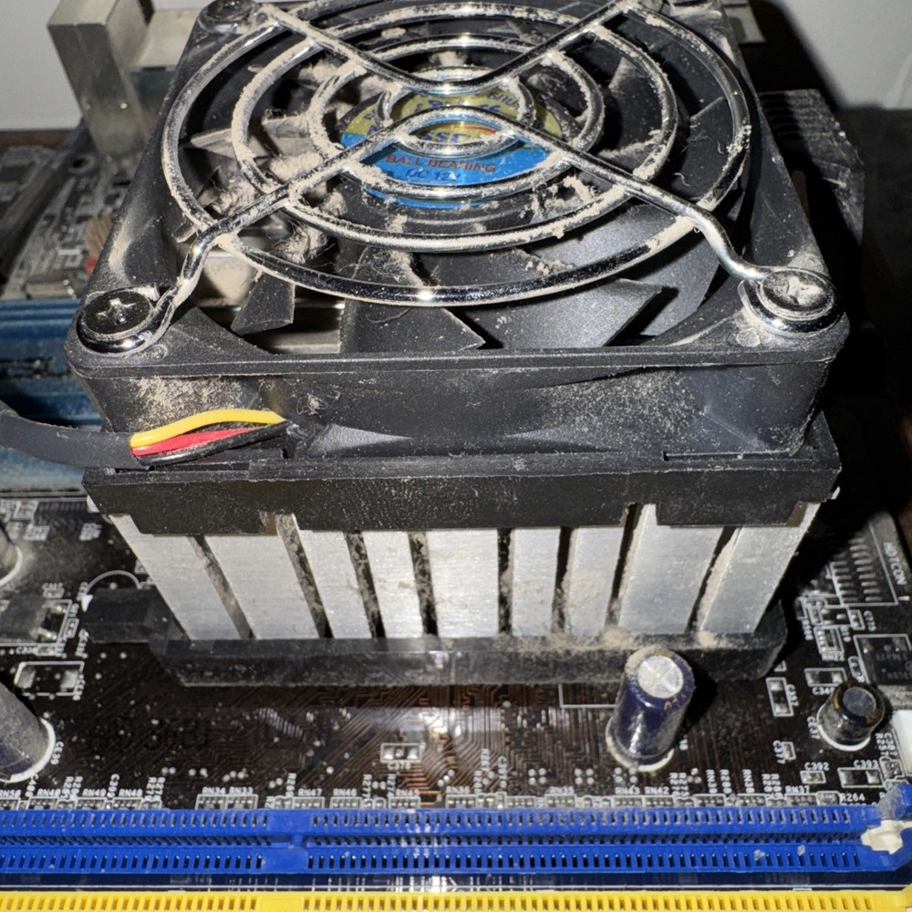 Asus K8V Deluxe socket As Pictured