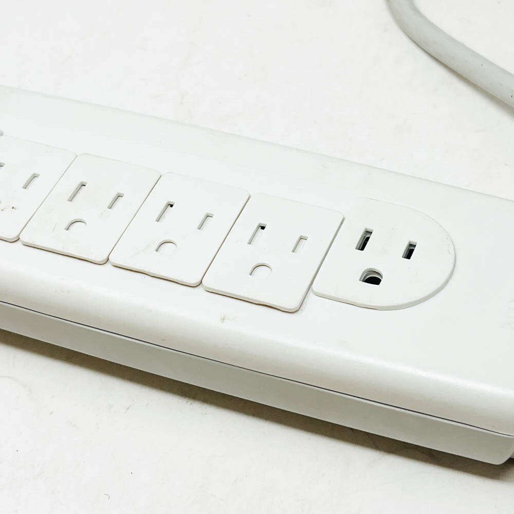 Belkin Surge Protector w/ 7 AC Outlet Socket & Dostar DSIEC2e-EV16P Plug
