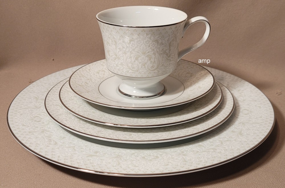 Sango Antique Lace 2 Place Settings (10 pcs)