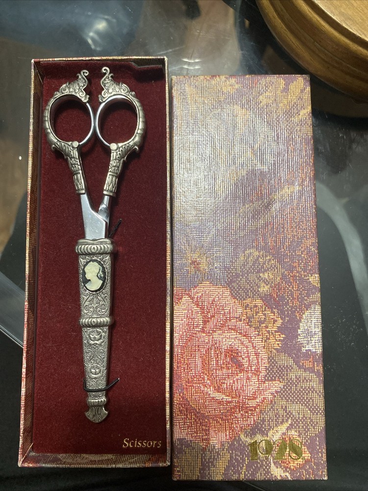 1928 Scissors Silver Tone Vintage