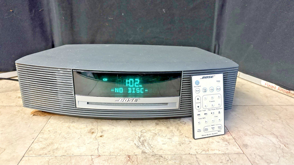 Bose AWRCC1 Wave Music System & Remote* Nice!*