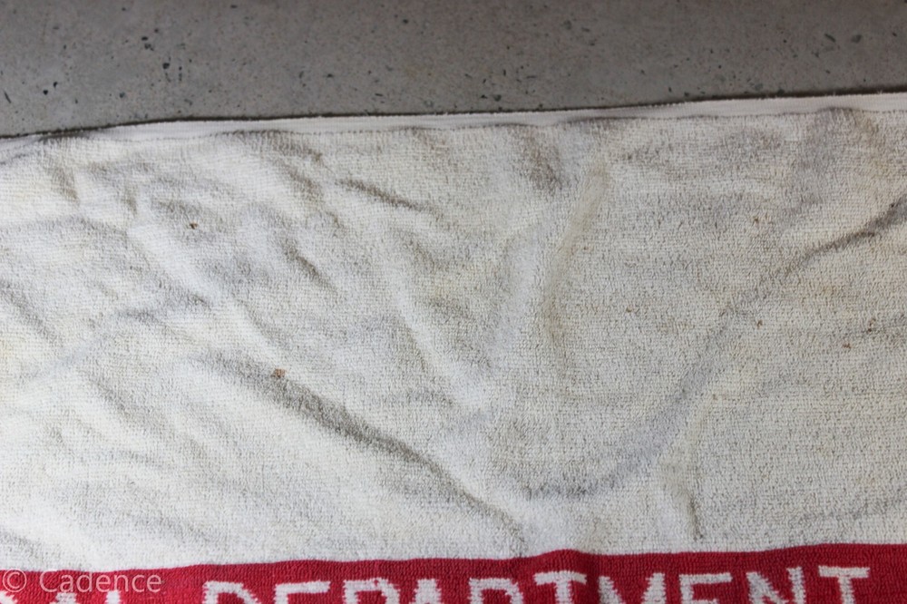 US WW2 Army Medical Department Full Size White Cotton Towel Red Stripe Rare S885