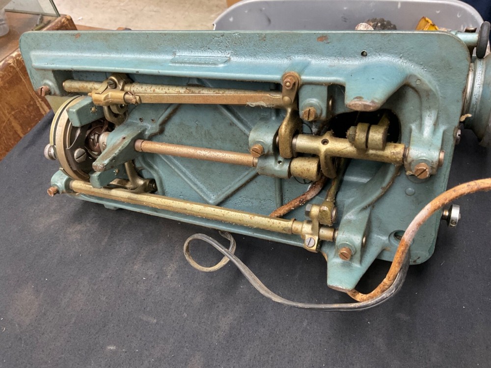 Vintage Morse 600 Sewing Machine - Untested As-is