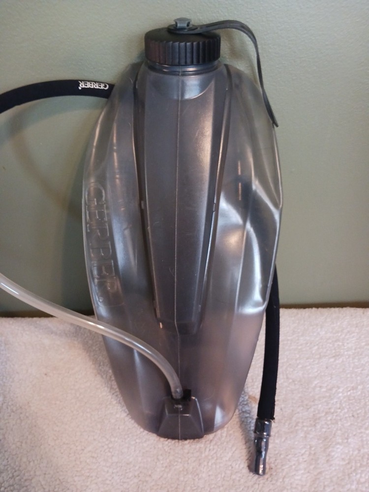 Gerber 100 Oz 3 Liter Hydration Bladder