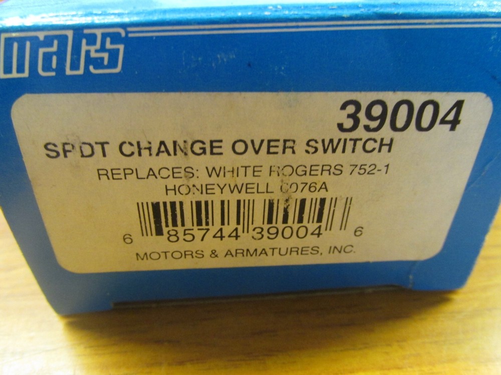NIB. MARS CHANGE OVER SWITCH CAT# 39004 ... ZB-196