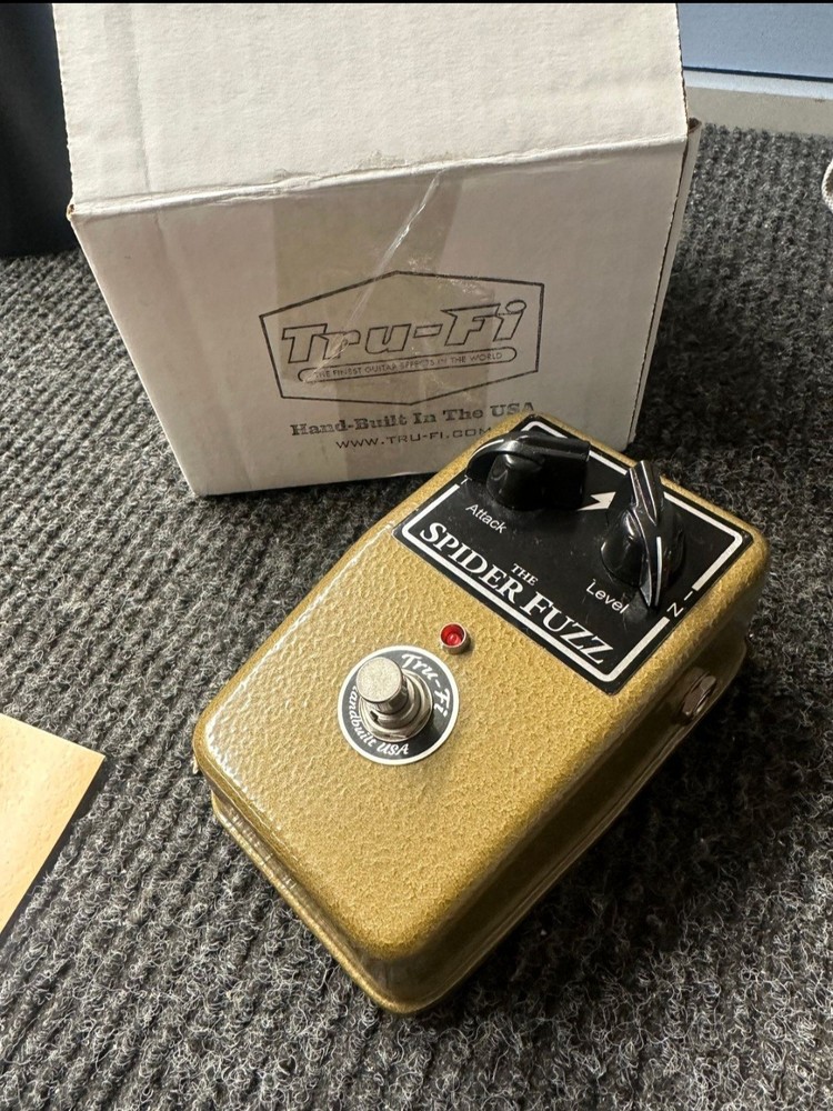 Tru-Fi The Spider Fuzz Effect Pedal