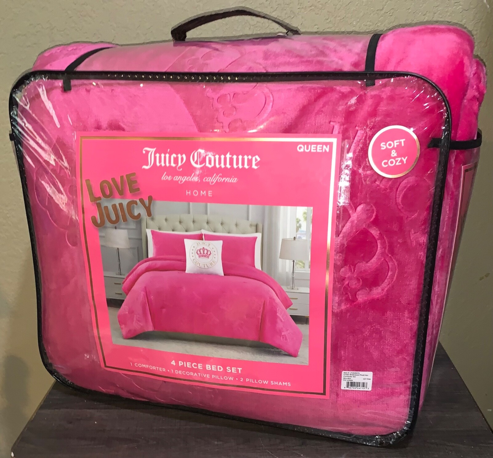 Juicy Couture Hot Pink Logos& Crowns Embossed Plush Soft 4pc QUEEN Comforter Set