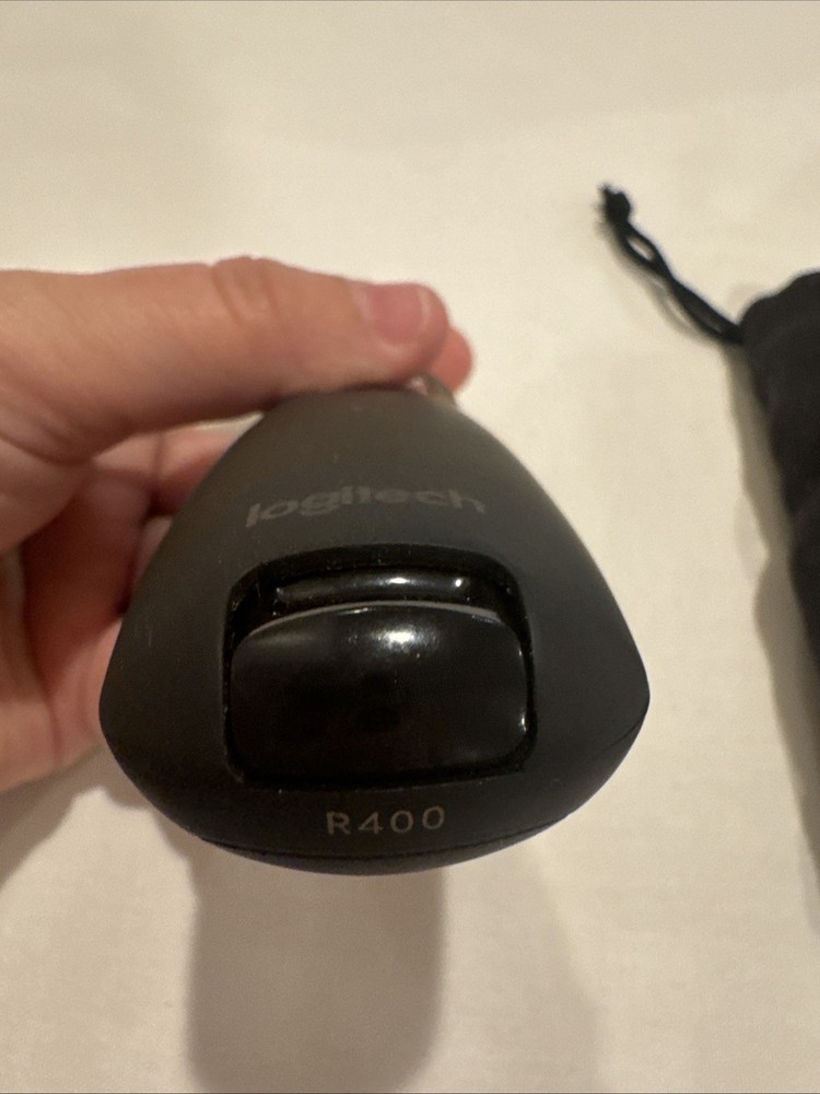 Used Logitech R400 Laser Presentation Remote - Black