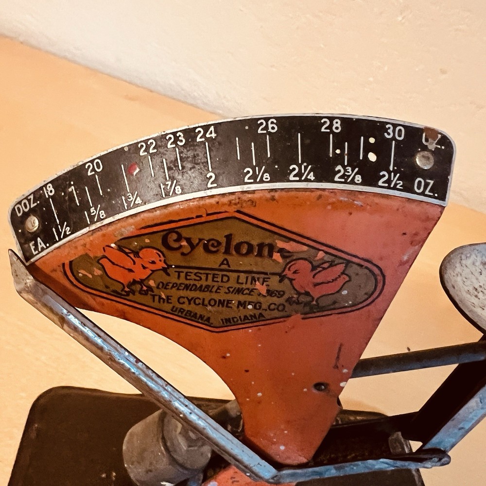 Cyclone Egg Scale Orange Black Silver VINTAGE