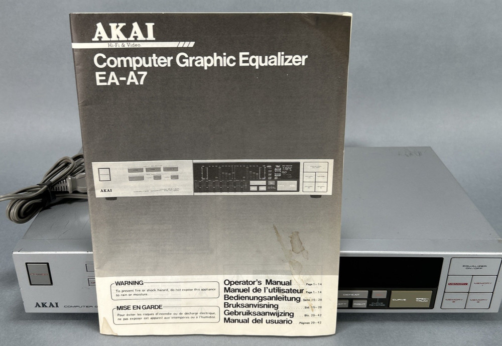 AKAI EA-A7 Graphic Equalizer - Silver