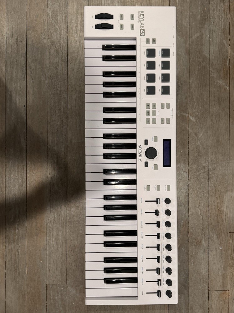 Arturia KeyLab Essential 49 Midi Keyboard Controller White