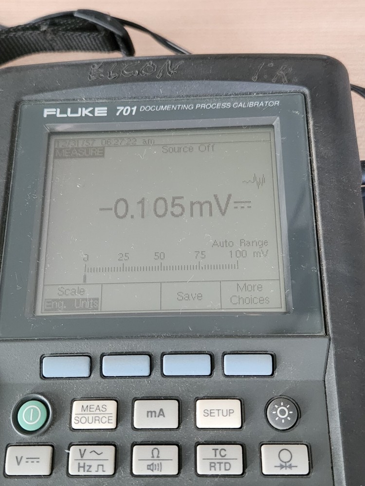 Fluke 701 Documenting Process Calibrator With Accessories And Charger AC Cable
